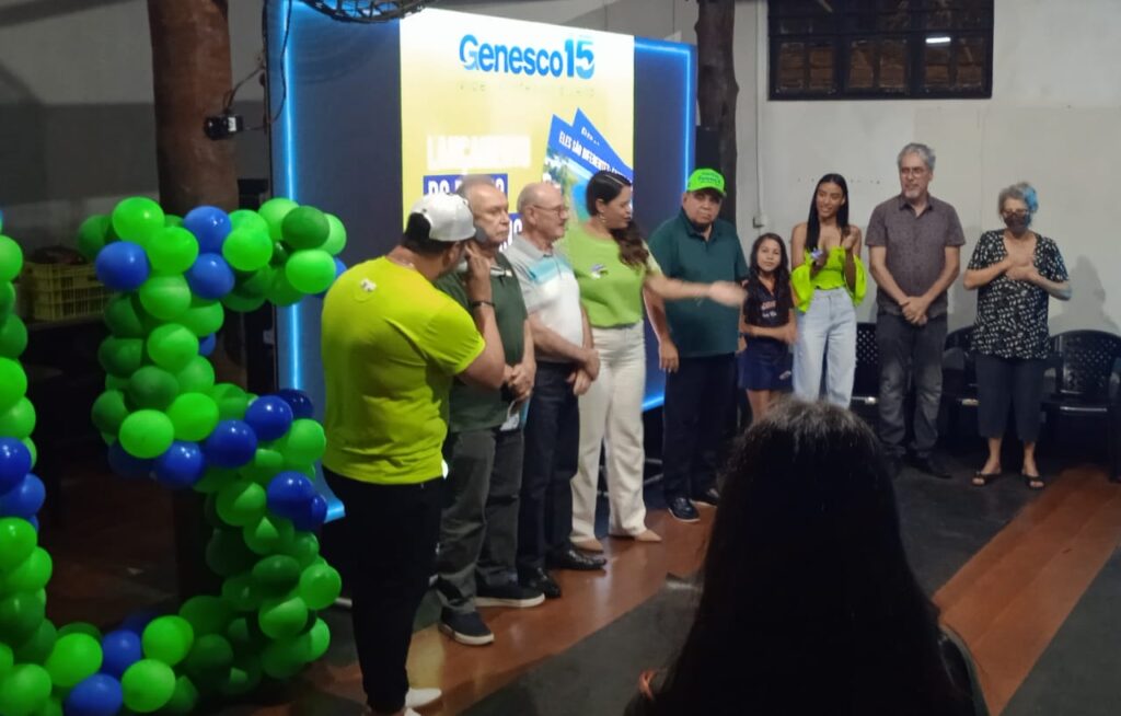 Plano de Governo do Candidato Genesco é Apresentado 4 Professora Leila apresentou as propostas do plano de governo