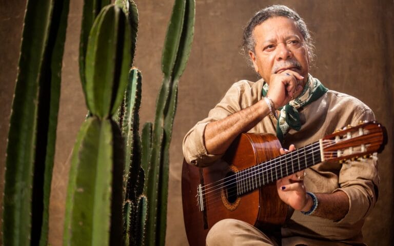 icente Barreto se apresenta na Casa Outono