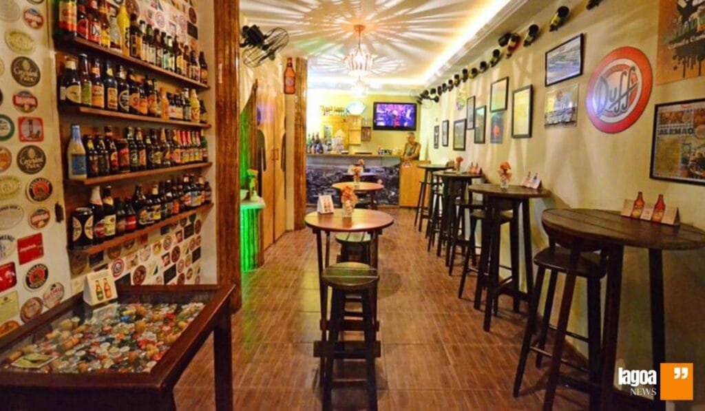 13º salário estimula o consumo em bares e restaurantes nas favelas 