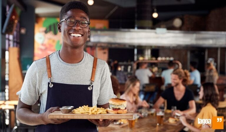 Setor de Bares e Restaurantes Registra o Maior Salário da História