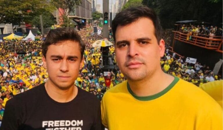 Nikolas Ferreira e Bruno Engler na posse de Trump