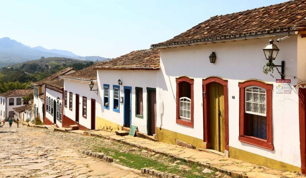 Turismo em Minas Gerais cresce acima da média nacional em 2024