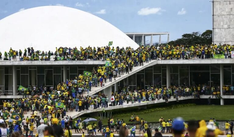 Acordos da PGR com Réus dos Atos de 8 de Janeiro: Estratégia e Desafios