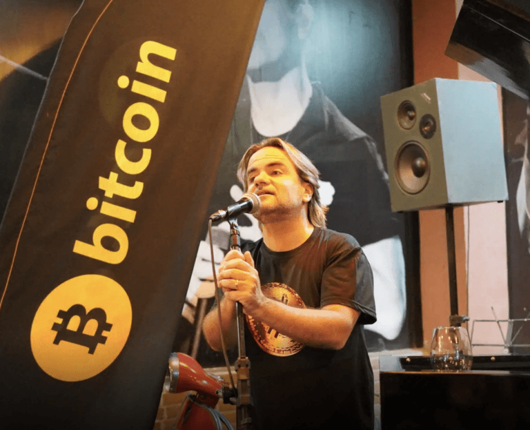Restaurante do deputado Eros Biondini aceita pagamento com Bitcoin em Lagoa Santa