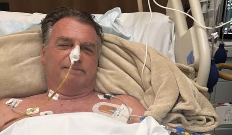 Estado de Saúde de Jair Bolsonaro: Recuperação Após Cirurgia Complexa