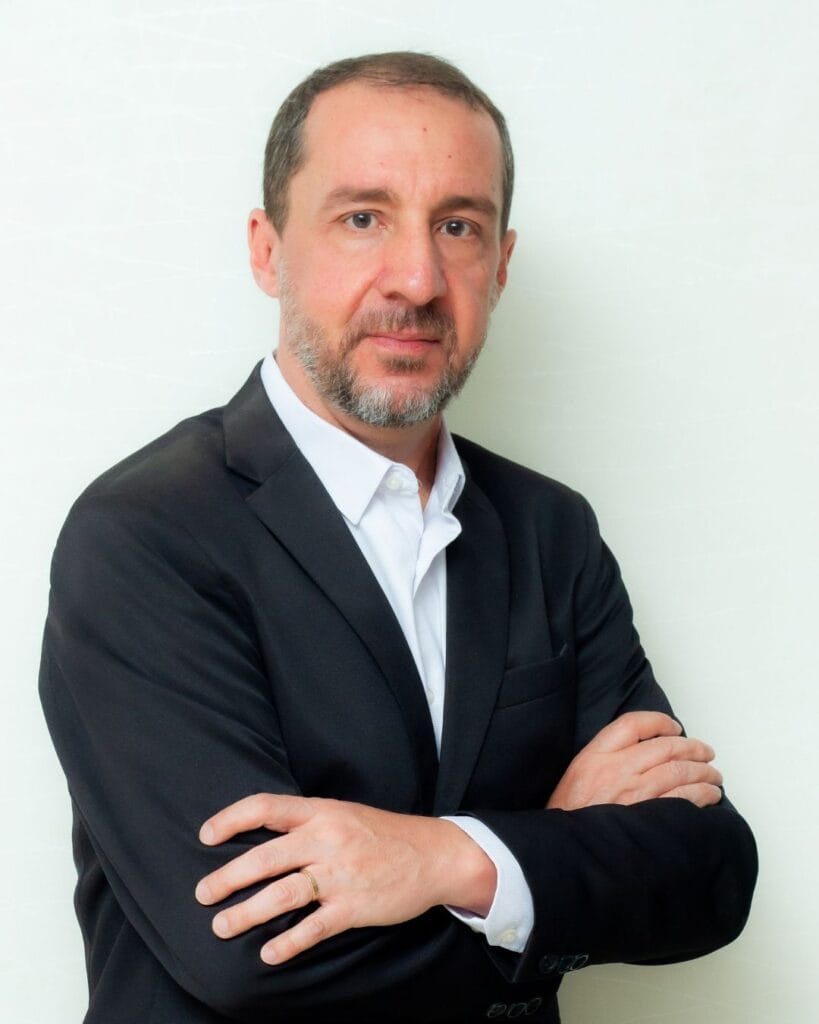 Seja um líder atento às pessoas 3 Charles Galvani, autor do livro Seja um líder atento às pessoas