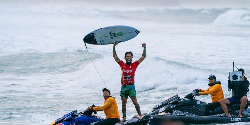 Filipe Toledo e o impacto de suas conquistas para o surfe brasileiro 2 Filipe Toledo constrói sua trajetória de sucesso