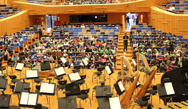 A magia da Orquestra Filarmônica para estudantes da rede municipal de Lagoa Santa