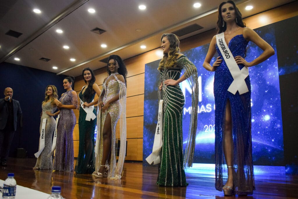 Miss Universo Minas Gerais 2025: Entre a Beleza da Travessia e o Poder da Voz Feminina 2 Miss Universo Minas Gerais 2025: Entre a Beleza da Travessia e o Poder da Voz Feminina