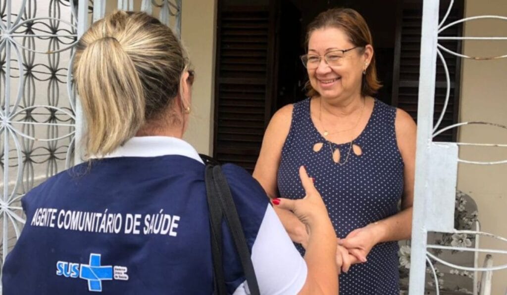 A importância dos agentes comunitários de saúde no dia a dia dos bairros 2 agentes comunitários de saúde Lagoa Santa