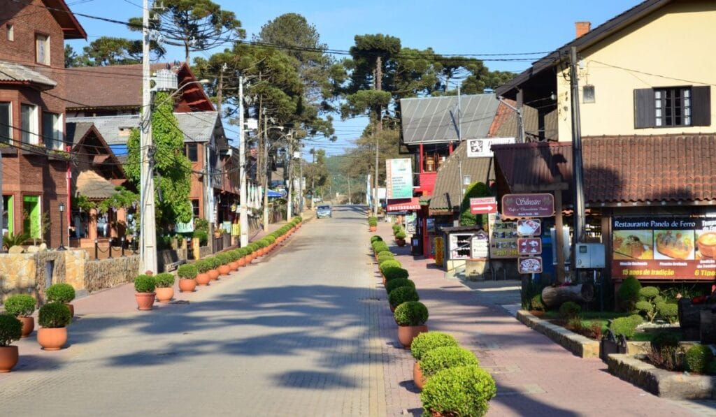 Os melhores destinos mineiros para aproveitar o inverno em 2025 6 inverno mineiro - Monte Verde