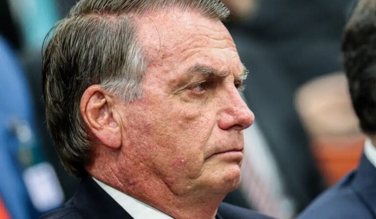 STF impõe tornozeleira e restrições a Jair Bolsonaro após novas medidas cautelares
