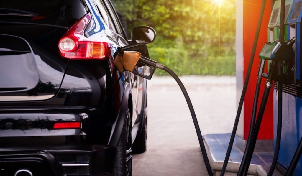 Gasolina E30 e Diesel B15: Entenda o que muda nos postos de combustível a partir de agora