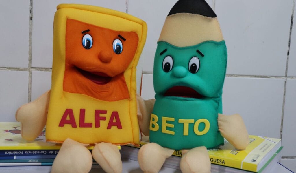 Educação de Lagoa Santa ganha reforço com Kits pedagógicos para alfabetização 2 Kits Pedagógicos Reforçam Alfabetização em Lagoa Santa 02