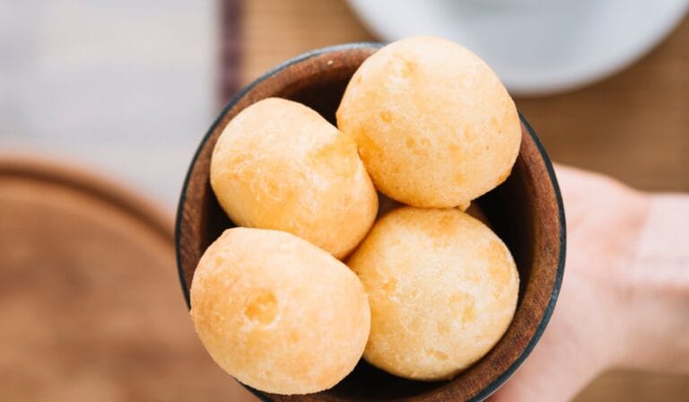 Faculdade Senac BH celebra o Dia do Pão de Queijo com workshop gratuito e concurso gastronômico