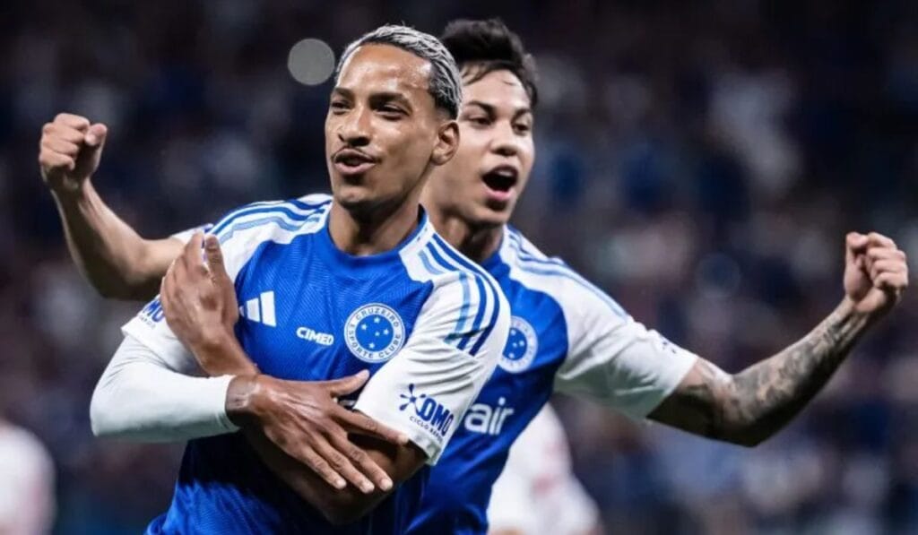 Vitória do Cruzeiro contra inter