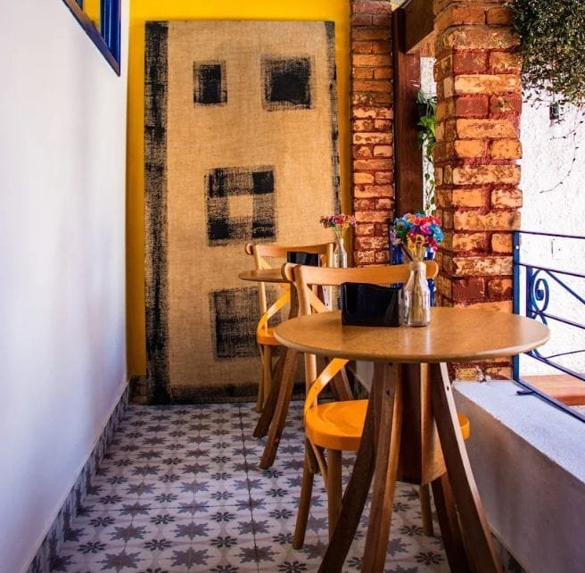Cafeterias em Lagoa Santa (MG): 7 Paradas Imperdíveis para os Amantes de Café 12 Cafeterias em Lagoa Santa - Delicateria Empório Gourmet