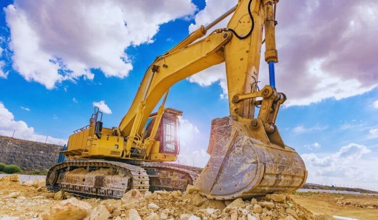 Curso de máquinas pesadas grátis em Jaboticatubas: Inscrições a partir de setembro de 2025