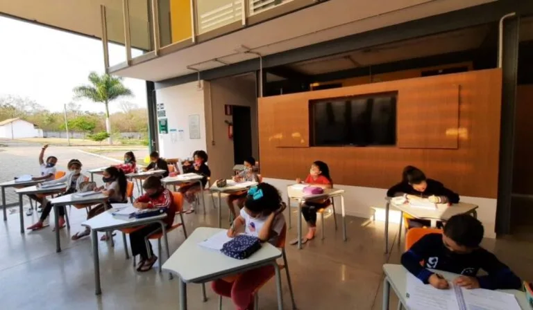 Projeto Ninho: Educação Integrada à Família que Transforma Vidas