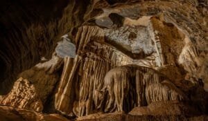 Parque Estadual do Sumidouro reabre ao público: Conheça as atrações e prepare sua visita
